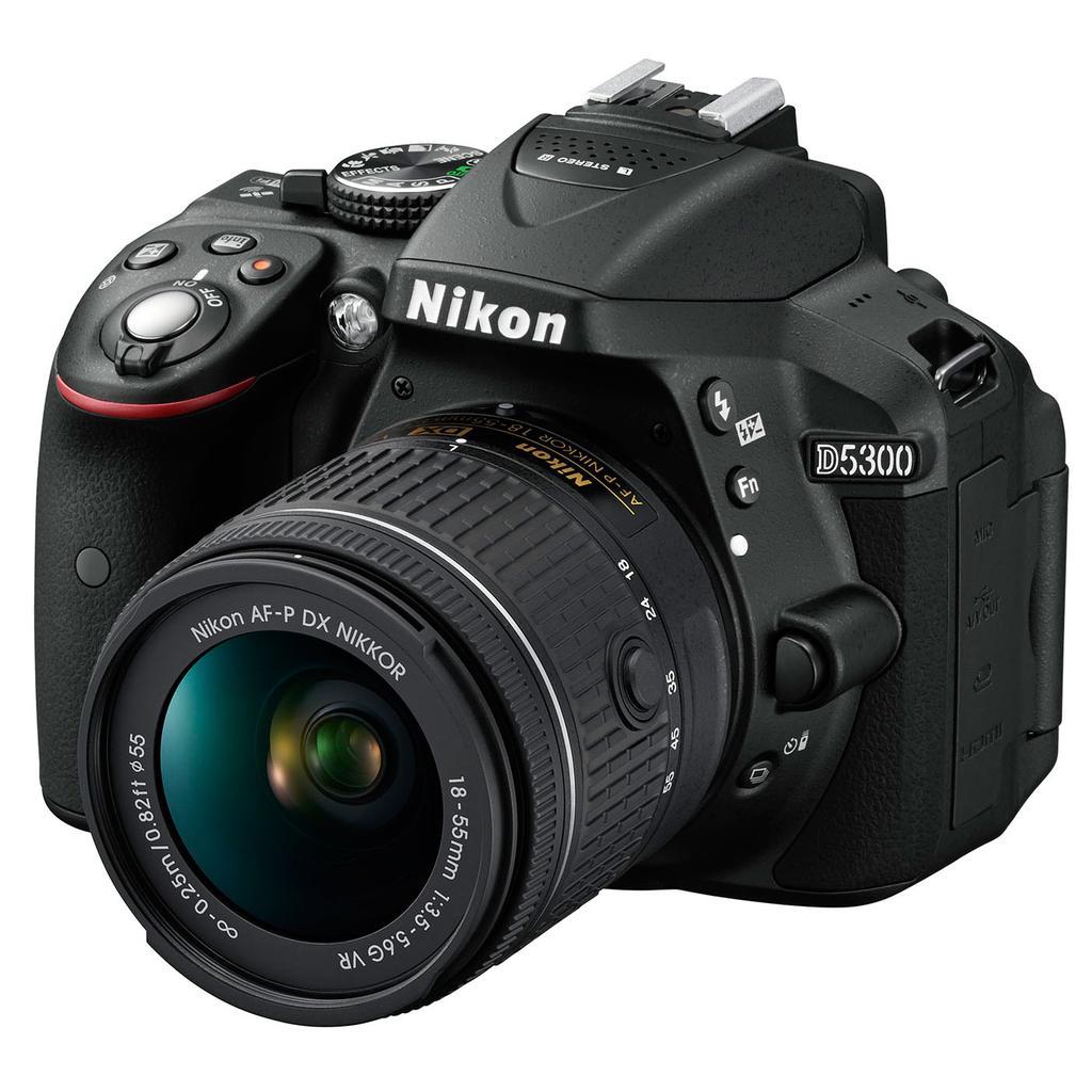 Reflex D5300 - Noir + Nikon AF-P DX Nikkor 18-55mm f/3.5-5.6G VR f/3.5-5.6 Reconditionné - Nikon reconditionné disponible sur Backmarket