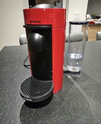 Machine à café nespresso vertuo - Très bon état sur Beebs