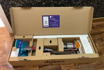 Aspirateur Dyson V15 DETECT ABSOLUTE - Comme neuf sur Beebs