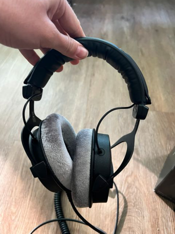 Casque Beyerdynamic DT 990 PRO 250 Ohm ouvert - Très bon état sur Beebs