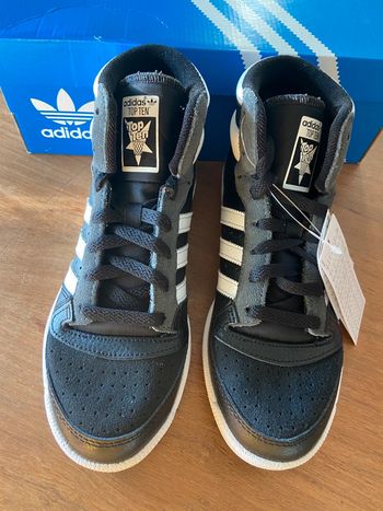 Adidas Top ten RB Junior T37 1/3
