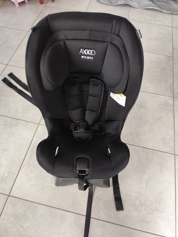 Siège auto axkid wolmax - Comme neuf sur Beebs