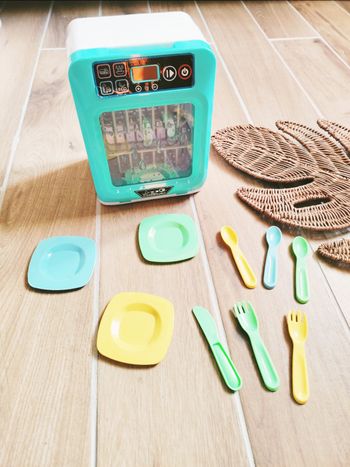 🧼 Dinette lave vaisselle électronique son et lumière avec vaisselles - Très bon état sur Beebs