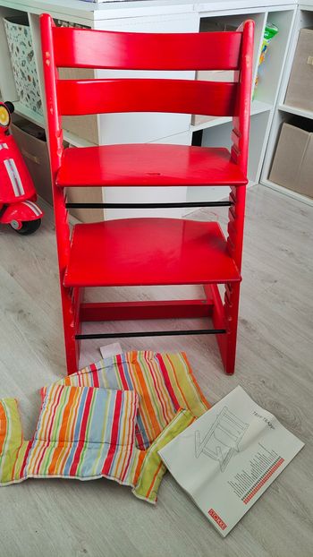 Chaise Stokke tripp trapp rouge - Bon état sur Beebs