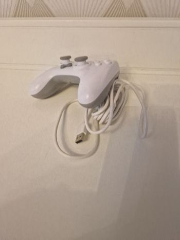 Manette - Très bon état sur Beebs