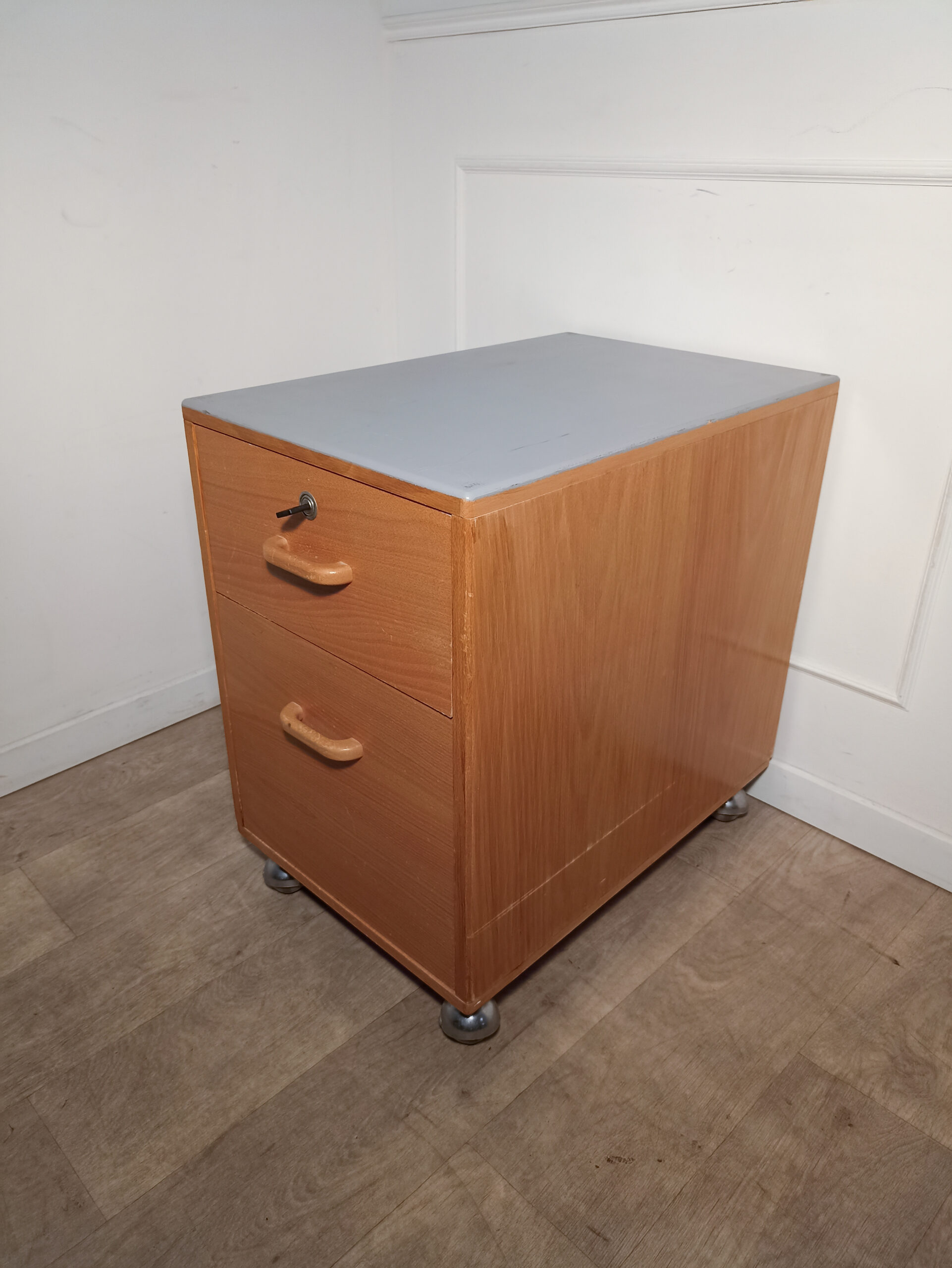 Caisson de bureau en bois