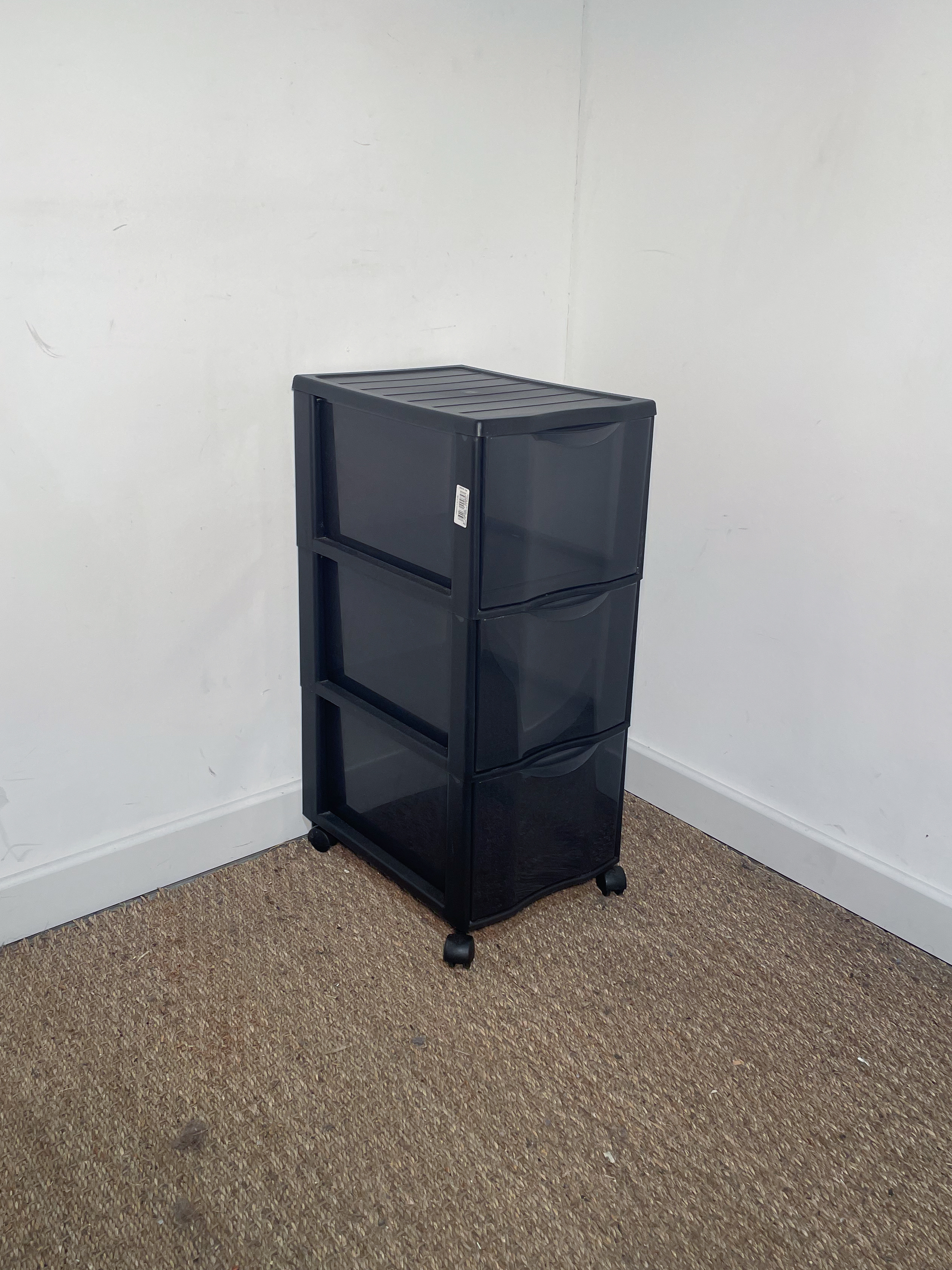 Petit caisson de bureau en plastique à roulettes