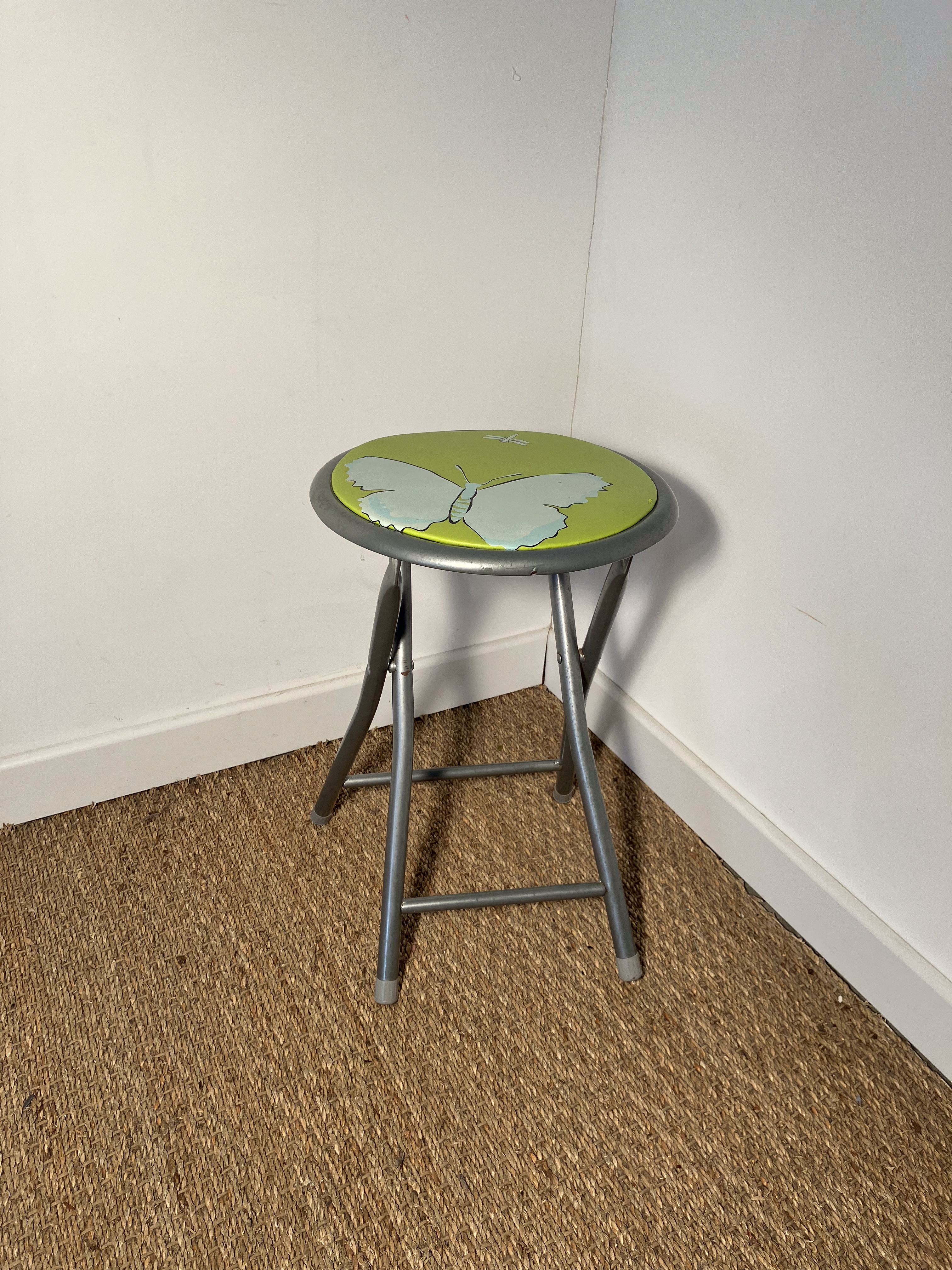 Tabouret pliable motif papillon