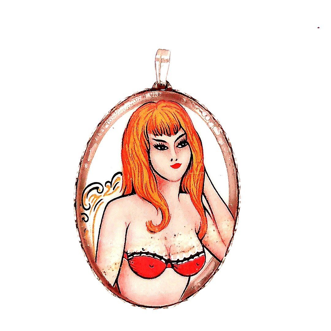 Pendentif Medaillon Pin Up Vintage