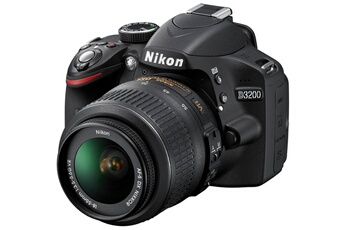 D3200 + 18-55mm VRII Très bon état - Nikon reconditionné disponible sur Darty