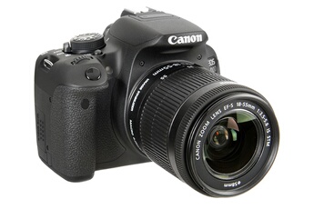 EOS 700D + 18-55 IS STM Bon état - Canon reconditionné disponible sur Darty