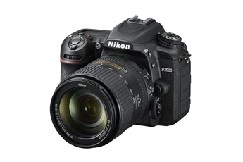 Acheter D7500 + AF-S DX 18-300 mm f/3,5-6,3 G ED VR Bon état - 1048,00 € D7500 + AF-S DX 18-300 mm f/3,5-6,3 G ED VR Bon état - Nikon reconditionné disponible sur Darty