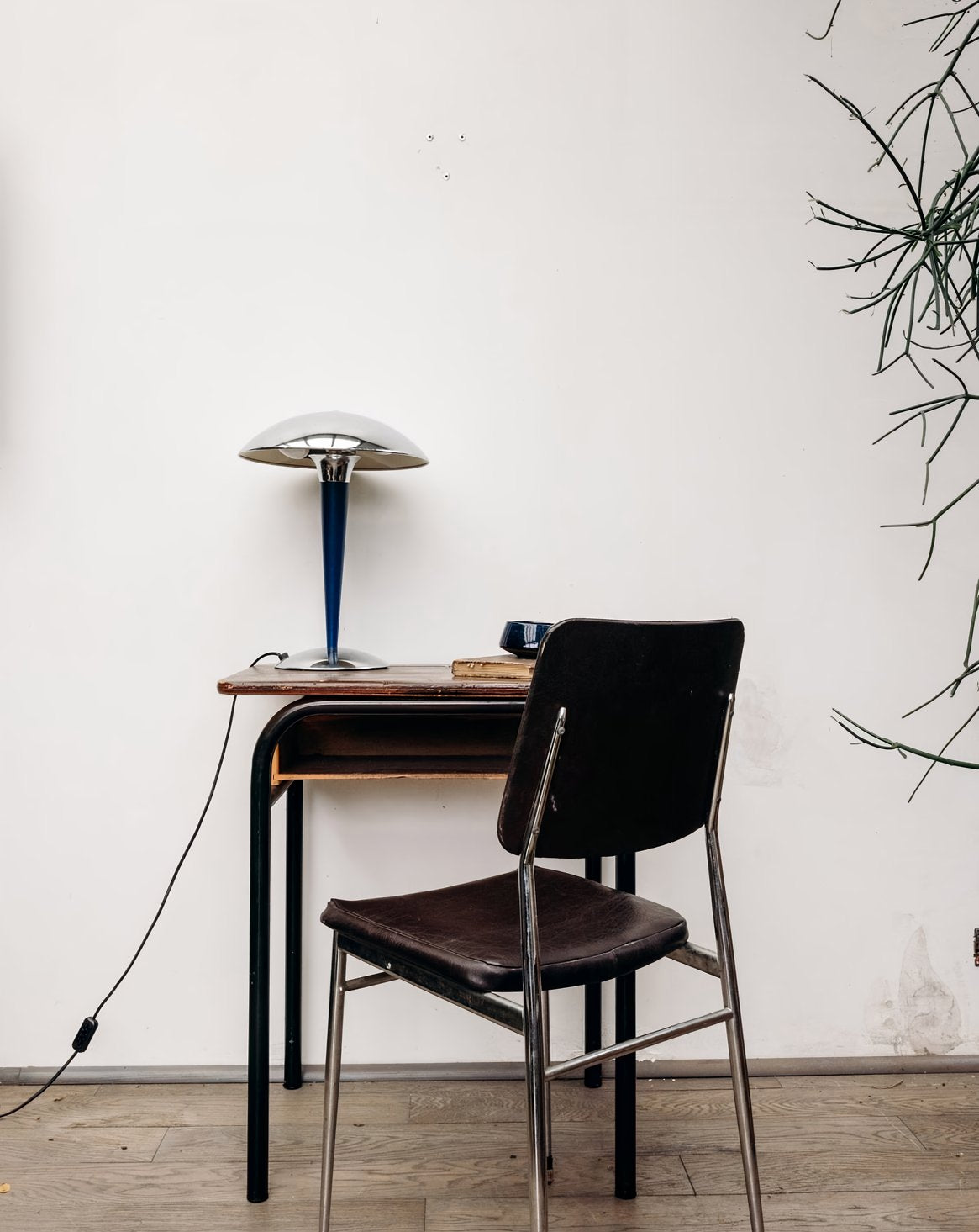 Edouard, le bureau d'écolier N°306
