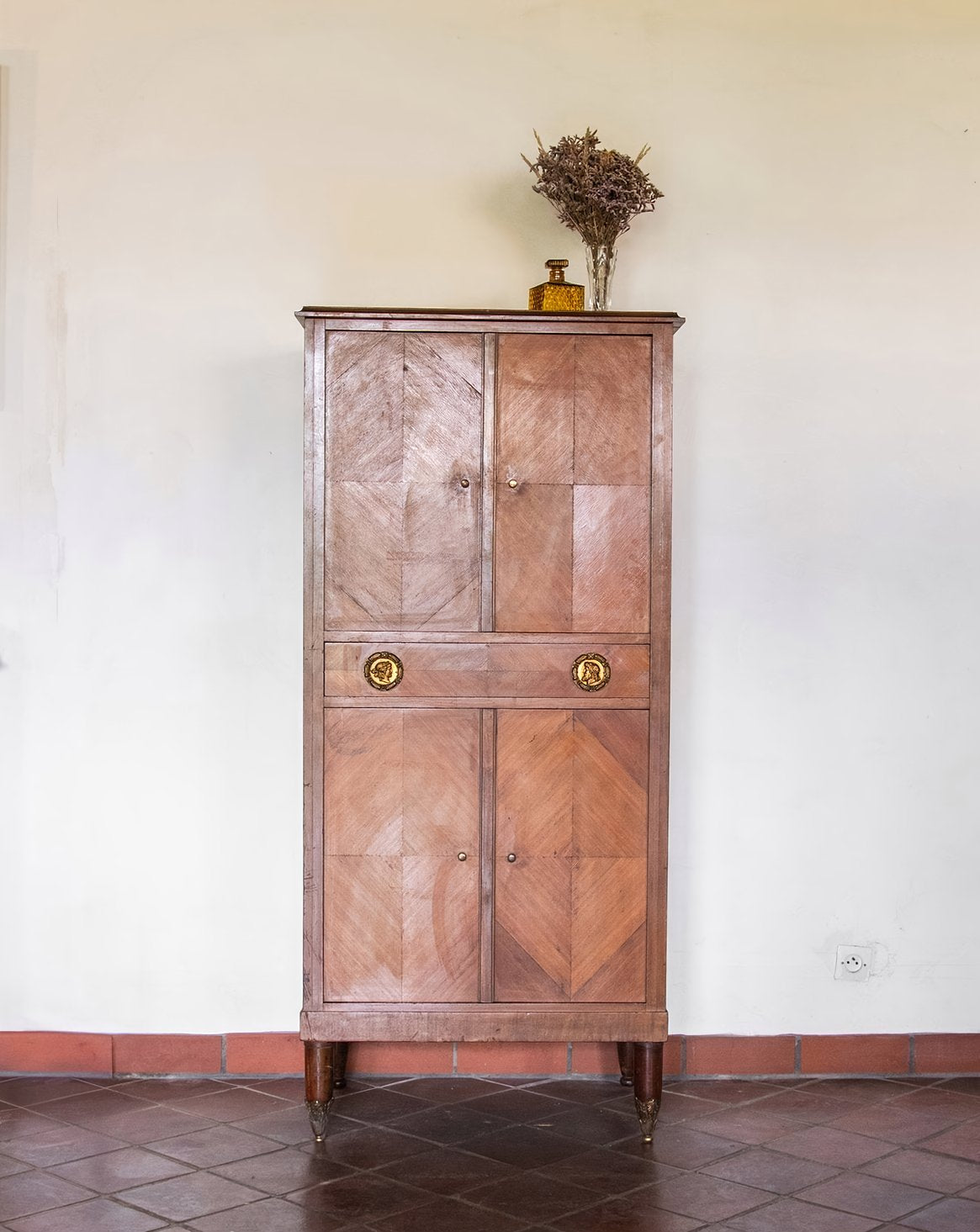 Blandine, la grande armoire en bois N°128