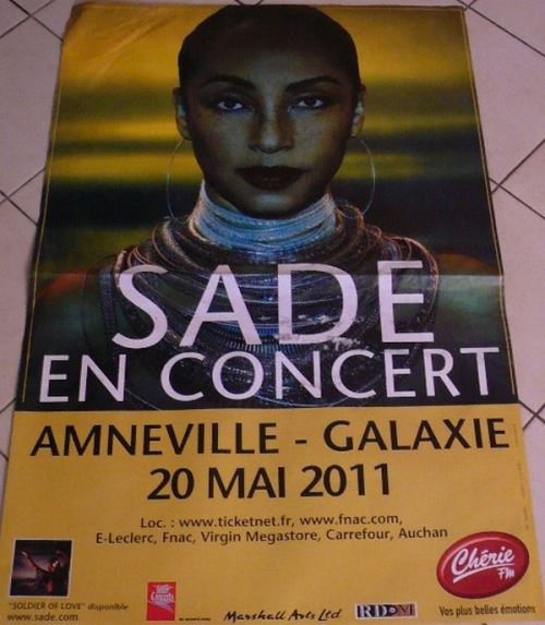 Acheter Sade - 80x120 cm - AFFICHE / POSTER État correct - 17,99 € Sade - 80x120 cm - AFFICHE / POSTER État correct - N/A reconditionné disponible sur Fnac