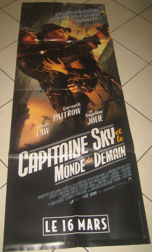 Capitaine Sky Monde De Demain AFFICHE CINEMA ORIGINALE État correct - N/A reconditionné disponible sur Fnac