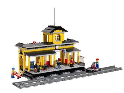Acheter LEGO - La gare État correct - 377,00 € LEGO - La gare État correct - Lego reconditionné disponible sur Fnac