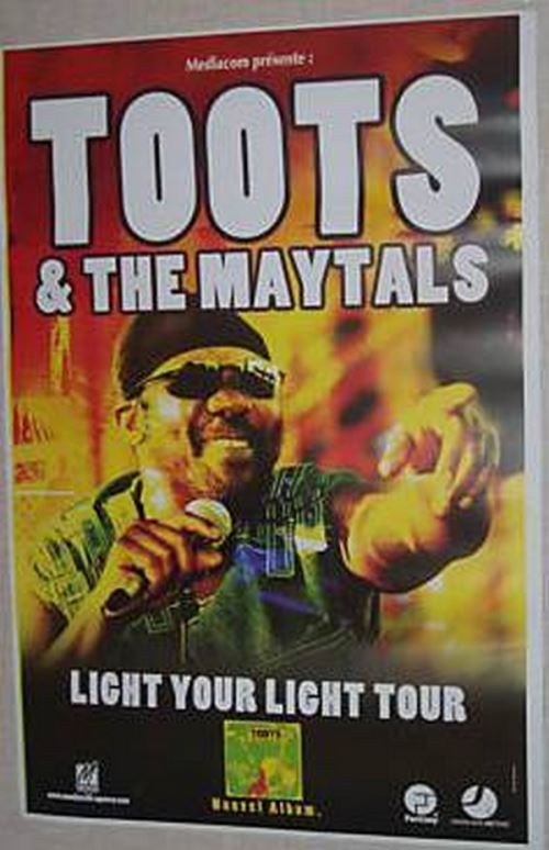 Acheter TOOTS And The Maytals - 80x120 cm - AFFICHE / POSTER État correct - 17,99 € TOOTS And The Maytals - 80x120 cm - AFFICHE / POSTER État correct - N/A reconditionné disponible sur Fnac