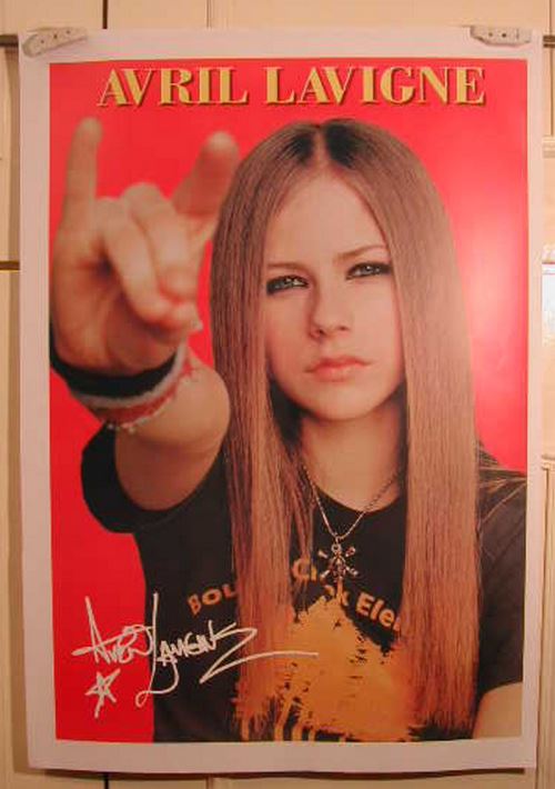 Avril LAVIGNE - 52x72 cm - AFFICHE / POSTER État correct - N/A reconditionné disponible sur Fnac