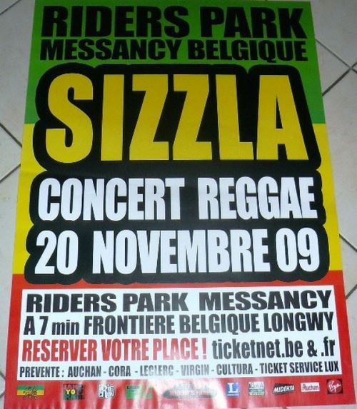 SIZZLA - 60x80 cm - AFFICHE / POSTER État correct - N/A reconditionné disponible sur Fnac
