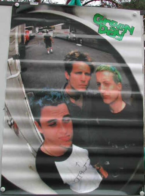 Acheter Green Day - 60x83 cm - AFFICHE / POSTER État correct - 20,99 € Green Day - 60x83 cm - AFFICHE / POSTER État correct - N/A reconditionné disponible sur Fnac
