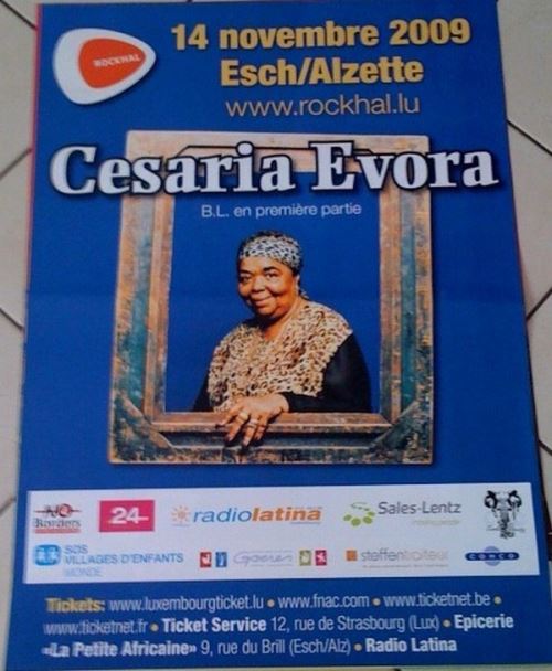 Cesaria Evora - 50x70 cm - AFFICHE / POSTER État correct - N/A reconditionné disponible sur Fnac