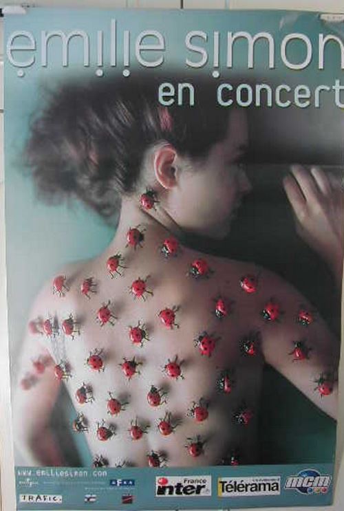 Simon Emilie - 80x120 cm - AFFICHE / POSTER État correct - N/A reconditionné disponible sur Fnac