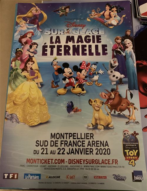 Acheter DISNEY - Mickey / La Magie éternelle - 40x60cm - Affiche État correct - 13,99 € DISNEY - Mickey / La Magie éternelle - 40x60cm - Affiche État correct - N/A reconditionné disponible sur Fnac