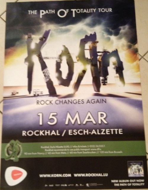KORN - 70x100 cm - AFFICHE / POSTER État correct - N/A reconditionné disponible sur Fnac