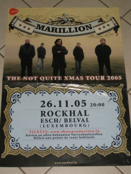 Acheter MARILLION - 70x100 cm - AFFICHE / POSTER État correct - 17,99 € MARILLION - 70x100 cm - AFFICHE / POSTER État correct - N/A reconditionné disponible sur Fnac