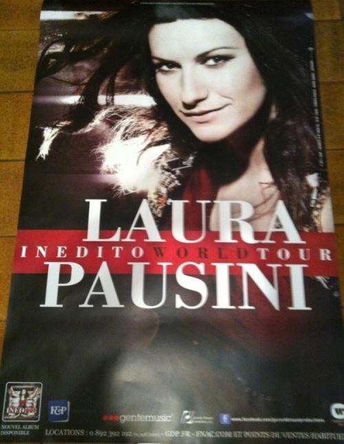 Laura PAUSINI - 40x60 cm - AFFICHE / POSTER État correct - N/A reconditionné disponible sur Fnac