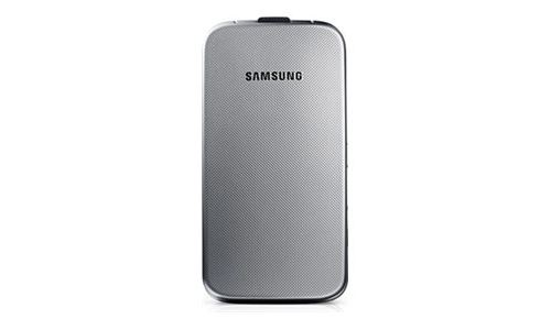 Samsung GT-C3520 - Téléphone de service - microSD slot - Écran LCD - 320 x 240 pixels - rear camera 1,3 MP - argent métallique État correct - Samsung reconditionné disponible sur Fnac