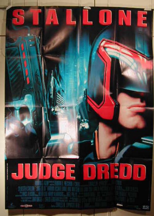 Judge Dredd - affiche pliée - 116x158 cm - AFFICHE / POSTER État correct - N/A reconditionné disponible sur Fnac