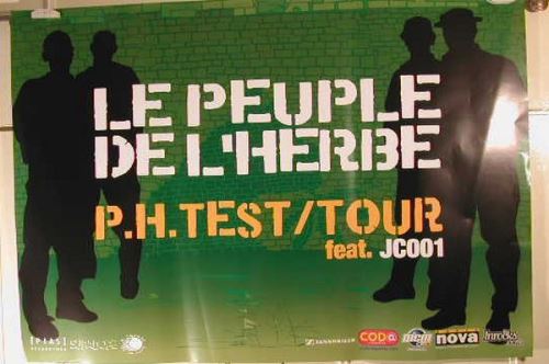 Le Peuple de l'herbe - 70x100 cm - AFFICHE / POSTER État correct - N/A reconditionné disponible sur Fnac