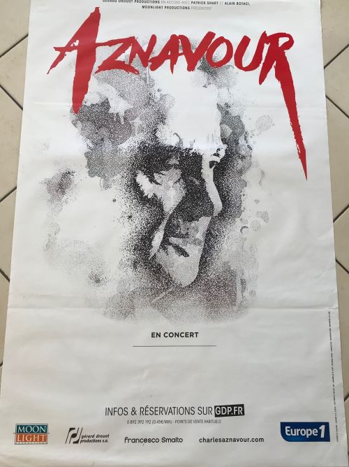 Charles AZNAVOUR - Tournée 2018 - AFFICHE État correct - N/A reconditionné disponible sur Fnac
