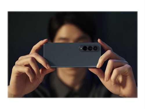Samsung Galaxy Z Fold4 - 5G smartphone - double SIM - RAM 12 Go / Mémoire interne 512 Go - écran OEL - 7.6"" - 7.6"" - 2176 x 1812 pixels 2176 x 1812 pixels (120 Hz) - 3 x caméras arrière 50 MP, 12 MP, 10 MP - 2x front cameras 10 MP, 4 MP - gris-vert État correct - N/A reconditionné disponible sur Fnac