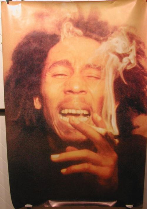 Acheter MARLEY Bob - 102x140 cm - AFFICHE / POSTER État correct - 17,99 € MARLEY Bob - 102x140 cm - AFFICHE / POSTER État correct - reconditionné disponible sur Fnac