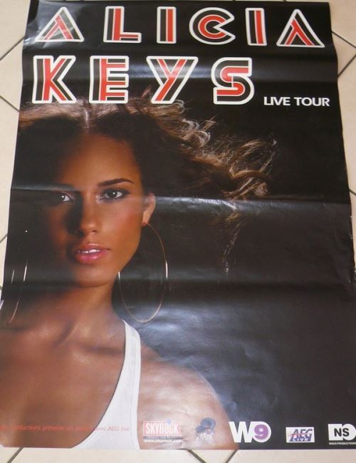 Acheter Alicia KEYS - 40x60 cm - AFFICHE / POSTER État correct - 17,99 € Alicia KEYS - 40x60 cm - AFFICHE / POSTER État correct - N/A reconditionné disponible sur Fnac