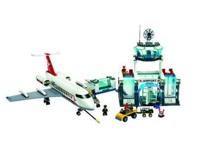 LEGO - 7894 - L'aéroport État correct - Lego reconditionné disponible sur Fnac