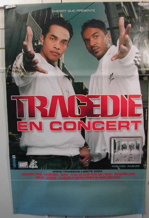 Acheter Tragedie - 80x120 cm - AFFICHE / POSTER État correct - 17,99 € Tragedie - 80x120 cm - AFFICHE / POSTER État correct - N/A reconditionné disponible sur Fnac