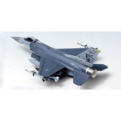 Maquette avion : f-16cg/cj fighting falcon academy État correct - Regal Academy reconditionné disponible sur Fnac