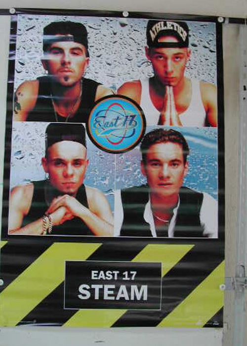 East 17 - 68x98 cm - AFFICHE / POSTER État correct - N/A reconditionné disponible sur Fnac