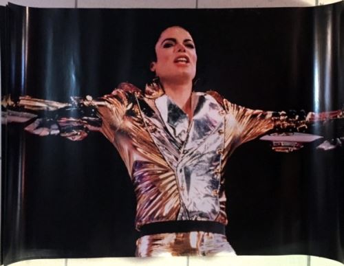 Acheter Michael JACKSON - 60x80 cm - AFFICHE / POSTER État correct - 22,99 € Michael JACKSON - 60x80 cm - AFFICHE / POSTER État correct - N/A reconditionné disponible sur Fnac