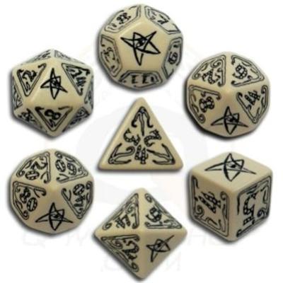 Set de Des Call of Cthulhu Beige & Noir État correct - Chaosium Inc. reconditionné disponible sur Fnac
