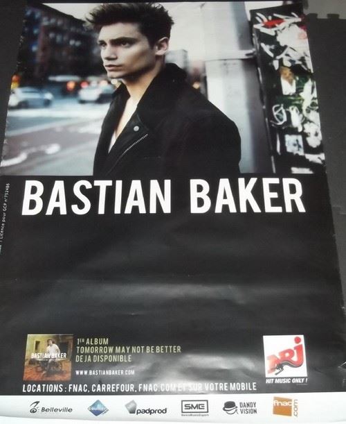Acheter Bastian BAKER - 80x120 cm - AFFICHE / POSTER État correct - 14,99 € Bastian BAKER - 80x120 cm - AFFICHE / POSTER État correct - N/A reconditionné disponible sur Fnac