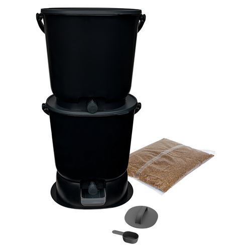 Acheter Lot de 2 composteurs Skaza Bokashi Essential 101857 15,3 L avec 1kg de Brain et 1 base Noir État correct - 89,99 € Lot de 2 composteurs Skaza Bokashi Essential 101857 15,3 L avec 1kg de Brain et 1 base Noir État correct - Skaza reconditionné disponible sur Fnac