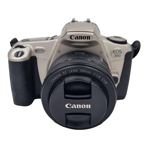 Appareil photo argentique Canon EOS 300 50mm f1.8 STM Noir Reconditionné - État correct Canon sur Fnac