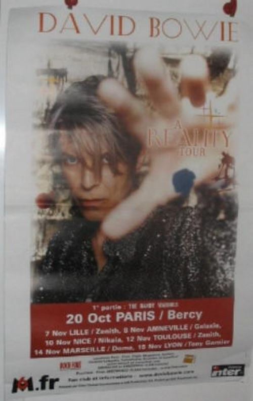 Acheter Bowie David - 80x120 cm - AFFICHE / POSTER État correct - 52,99 € Bowie David - 80x120 cm - AFFICHE / POSTER État correct - N/A reconditionné disponible sur Fnac
