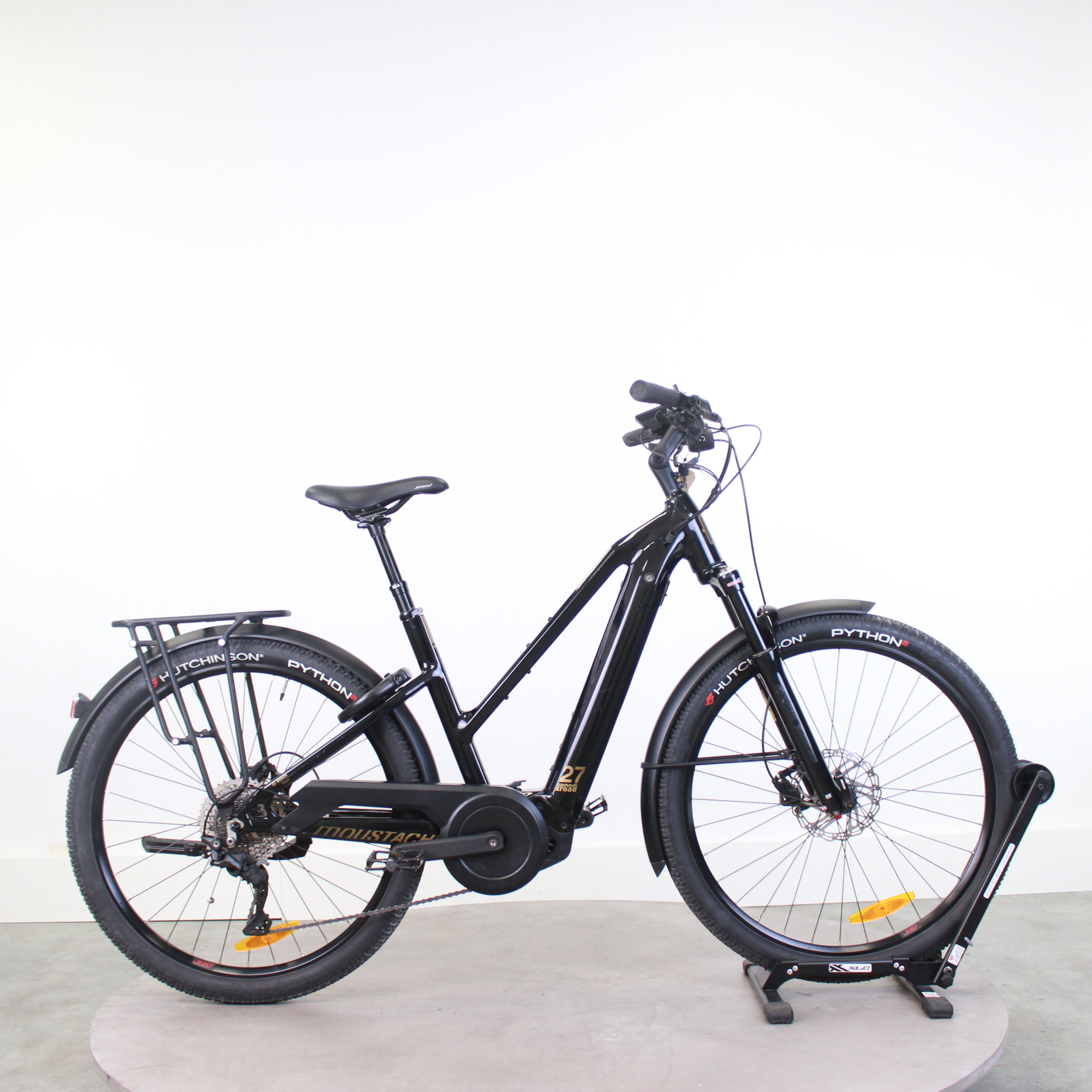Acheter VTC électrique Moustache Samedi 27 Xroad 6 - 2999,00 € VTC électrique Moustache Samedi 27 Xroad 6 - N/A reconditionné disponible sur Loewi