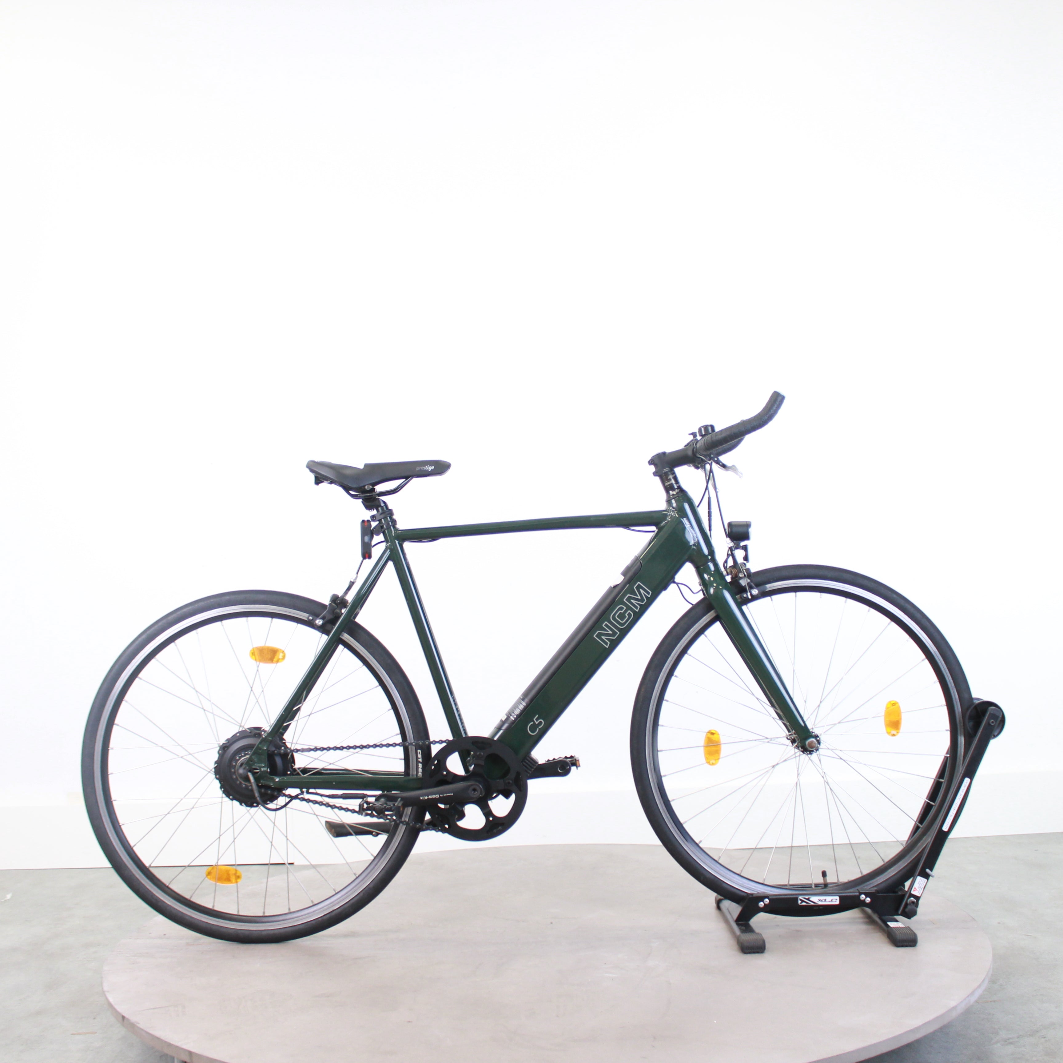 Acheter Vélo électrique NCM C5 - 739,00 € Vélo électrique NCM C5 - N/A reconditionné disponible sur Loewi